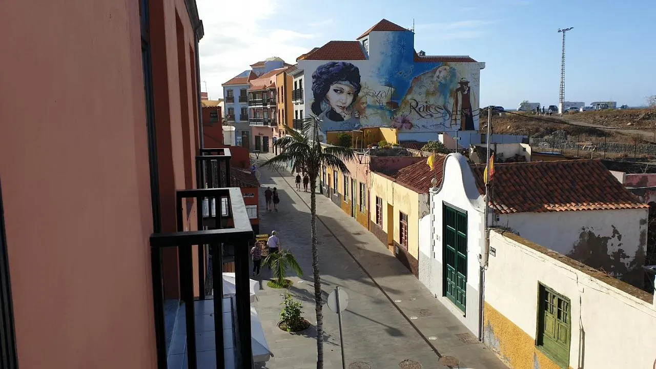 Cozy Apartment In Old Quarter Of Puerto De La Cruz contacts